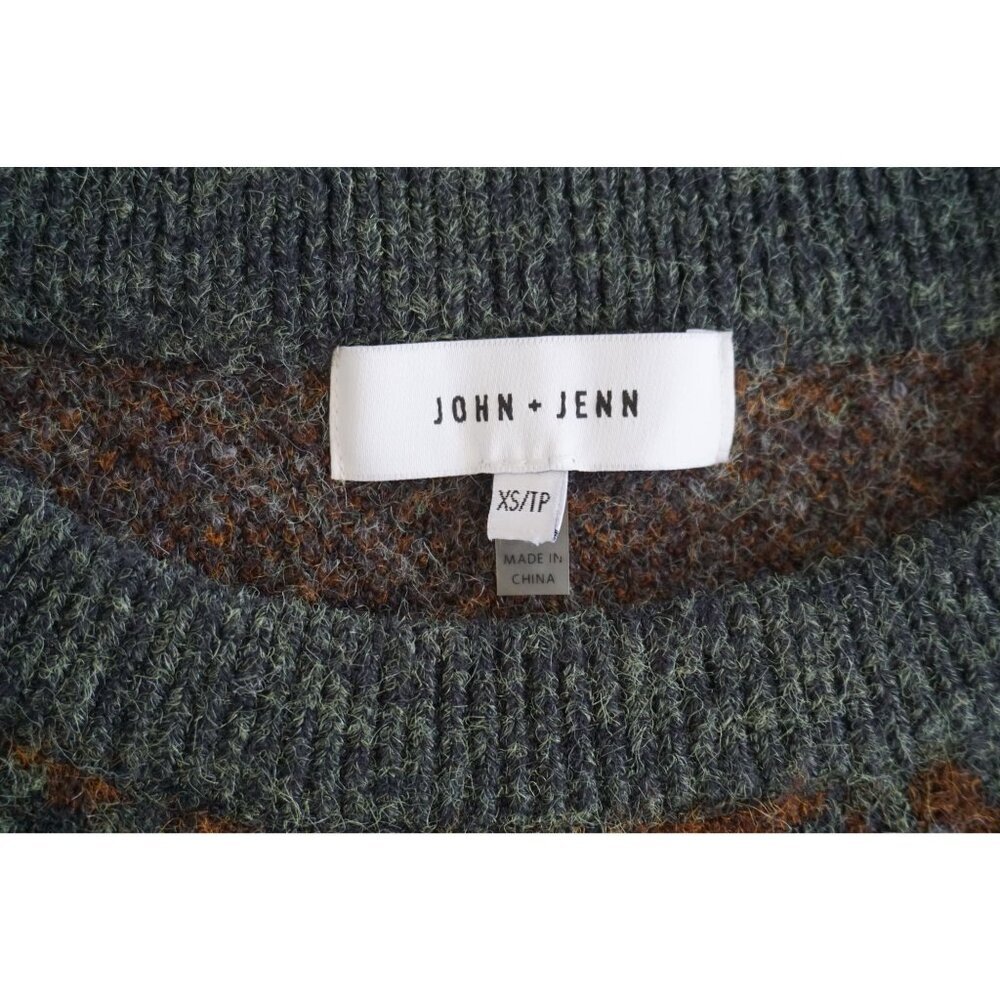 John + Jenn Fuzzy Green Brown Pattern Knit Sweater - Size XS - Picture 4 of 5